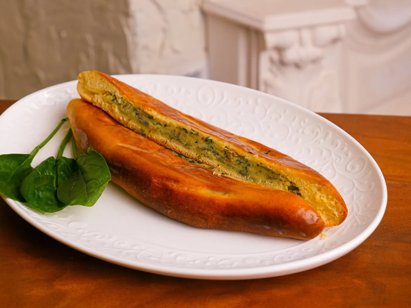 Лапоть с картофелем, крапивой, сыром и шпинатом